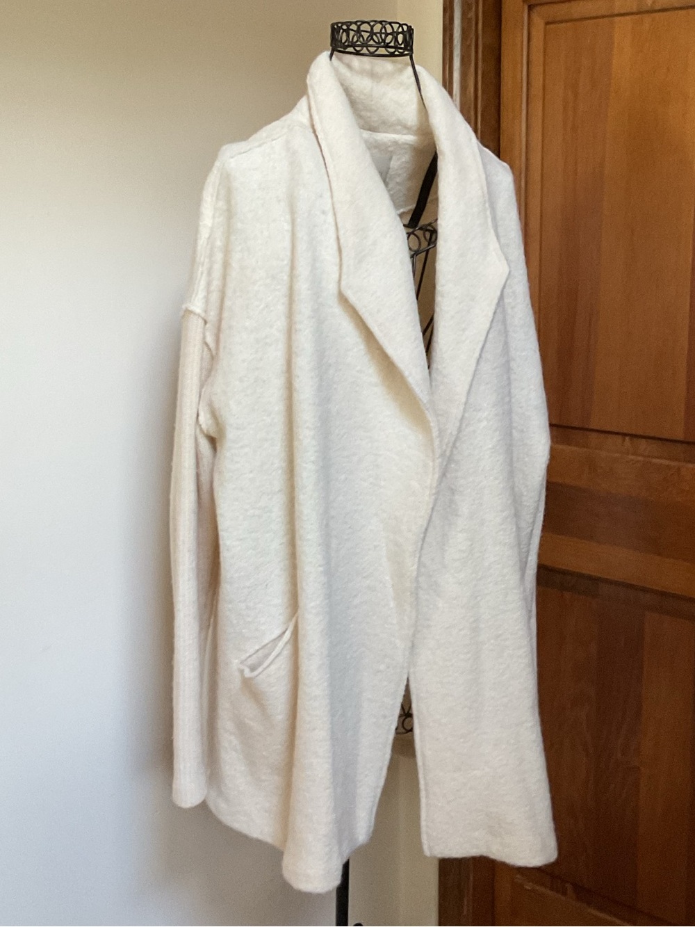 Cynthia Rowley Boiled Wool Jacket Cozy Open-Front Cream, Large